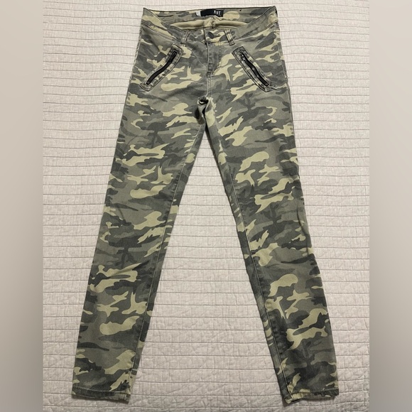 KUT From The Kloth  Green Camo Connie High Rise Ankle Skinny Jeans Size 4 - Picture 1 of 9